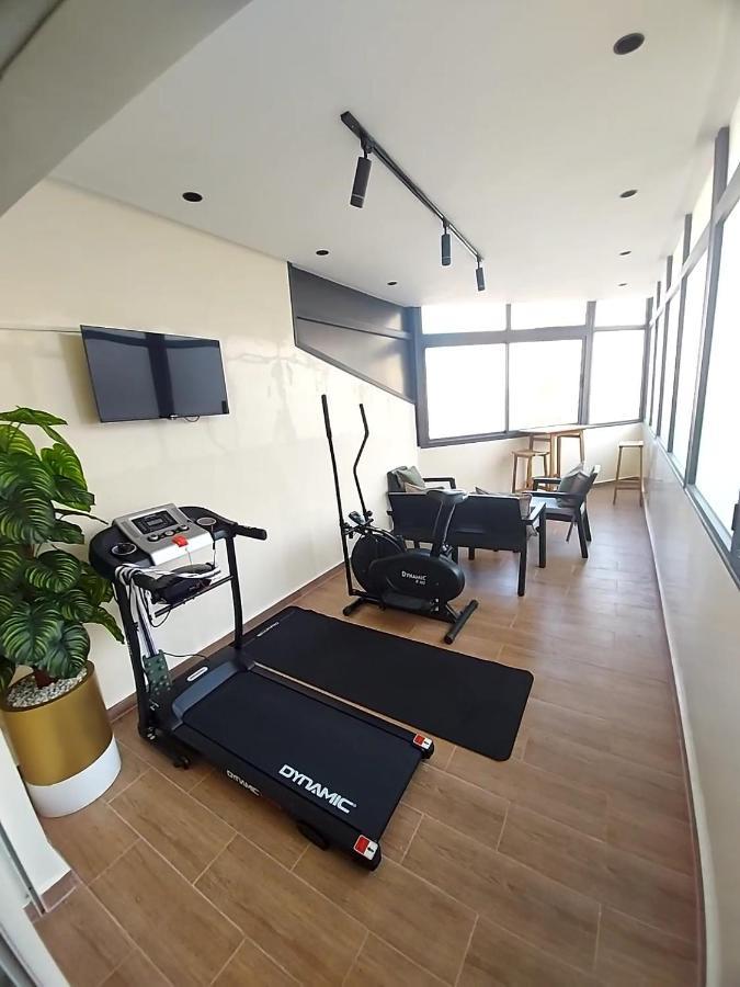 Modern Apartment Opposite The Hassan2 Mosque, Very Well Equipped And Stylish, 85 M2 With Gym And Direct Sea View With Underground Garage , Prohibits Unmarried Couples Of Arab Origin Casablanca Kültér fotó
