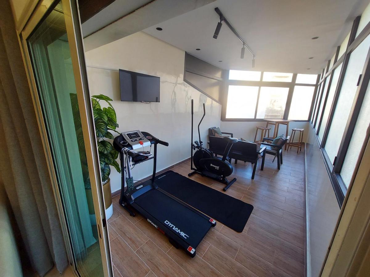 Modern Apartment Opposite The Hassan2 Mosque, Very Well Equipped And Stylish, 85 M2 With Gym And Direct Sea View With Underground Garage , Prohibits Unmarried Couples Of Arab Origin Casablanca Kültér fotó