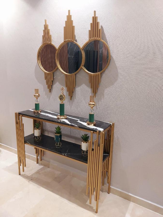Modern Apartment Opposite The Hassan2 Mosque, Very Well Equipped And Stylish, 85 M2 With Gym And Direct Sea View With Underground Garage , Prohibits Unmarried Couples Of Arab Origin Casablanca Kültér fotó