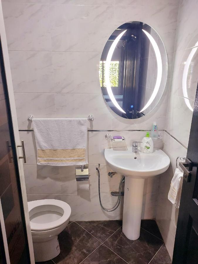 Modern Apartment Opposite The Hassan2 Mosque, Very Well Equipped And Stylish, 85 M2 With Gym And Direct Sea View With Underground Garage , Prohibits Unmarried Couples Of Arab Origin Casablanca Kültér fotó