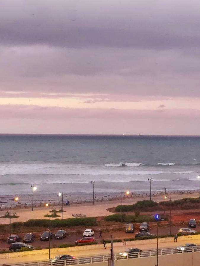 Modern Apartment Opposite The Hassan2 Mosque, Very Well Equipped And Stylish, 85 M2 With Gym And Direct Sea View With Underground Garage , Prohibits Unmarried Couples Of Arab Origin Casablanca Kültér fotó