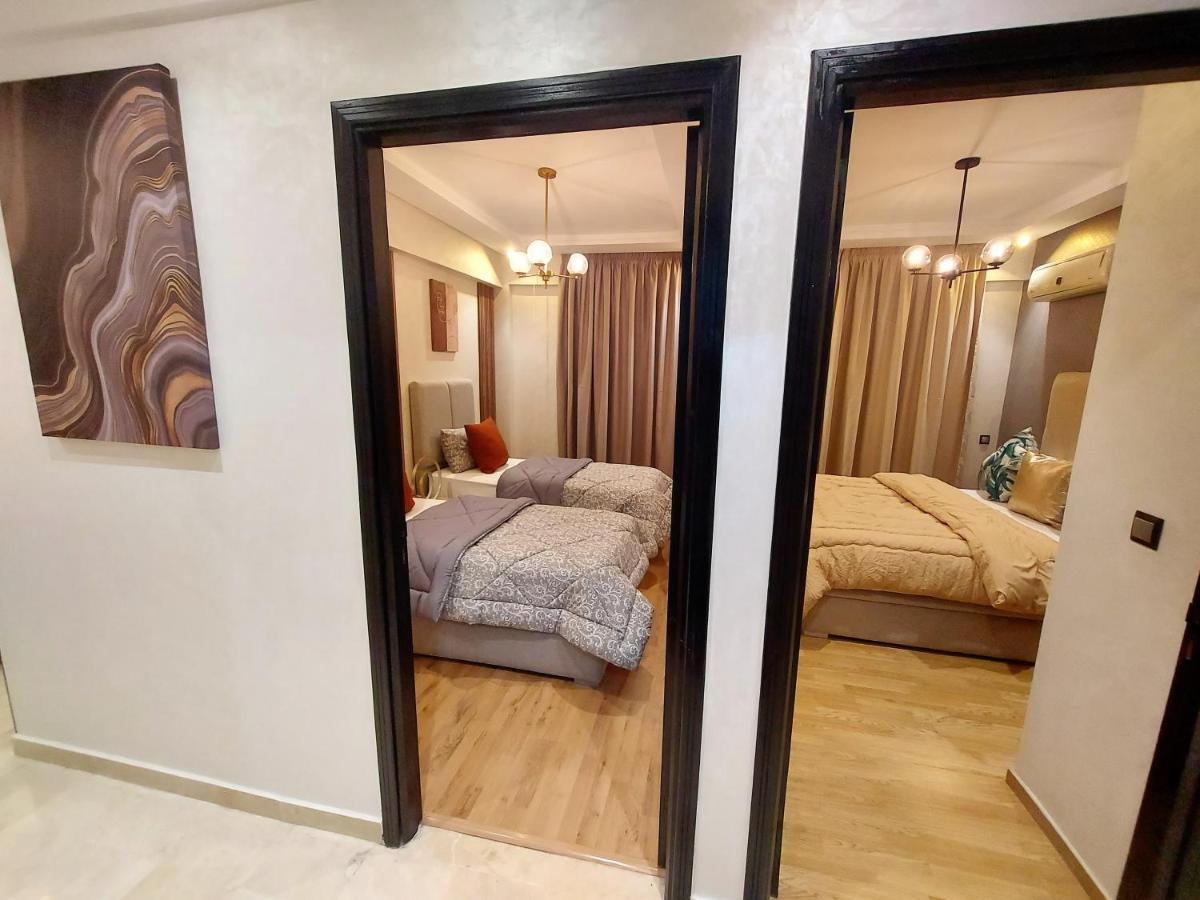 Modern Apartment Opposite The Hassan2 Mosque, Very Well Equipped And Stylish, 85 M2 With Gym And Direct Sea View With Underground Garage , Prohibits Unmarried Couples Of Arab Origin Casablanca Kültér fotó