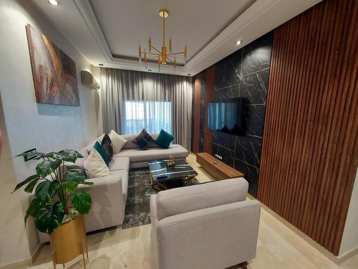 Modern Apartment Opposite The Hassan2 Mosque, Very Well Equipped And Stylish, 85 M2 With Gym And Direct Sea View With Underground Garage , Prohibits Unmarried Couples Of Arab Origin Casablanca Kültér fotó