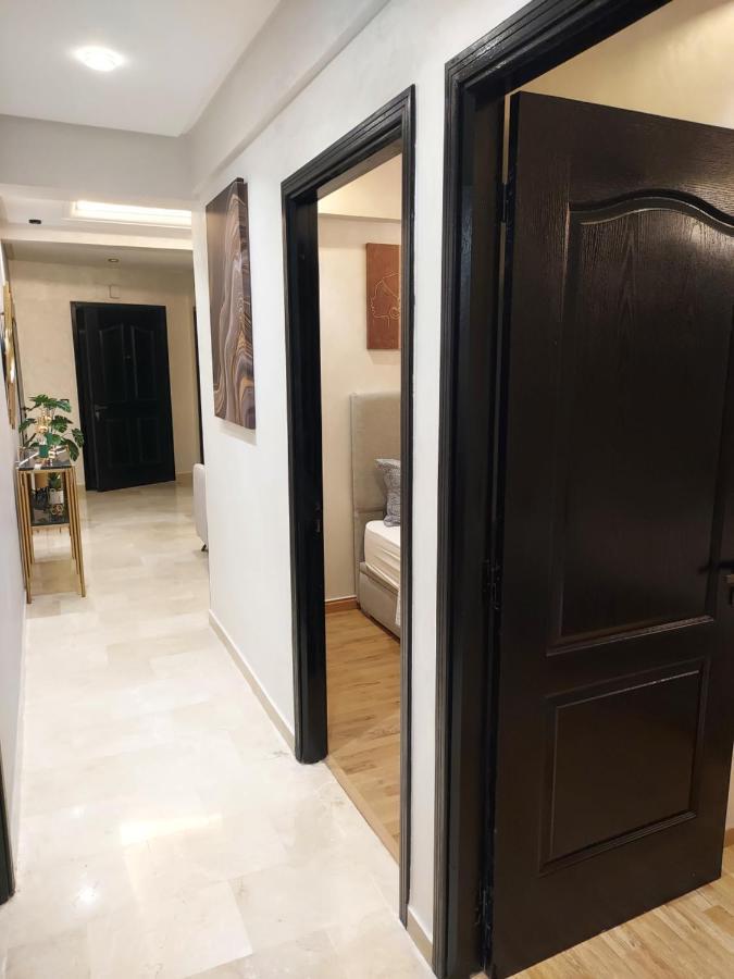Modern Apartment Opposite The Hassan2 Mosque, Very Well Equipped And Stylish, 85 M2 With Gym And Direct Sea View With Underground Garage , Prohibits Unmarried Couples Of Arab Origin Casablanca Kültér fotó