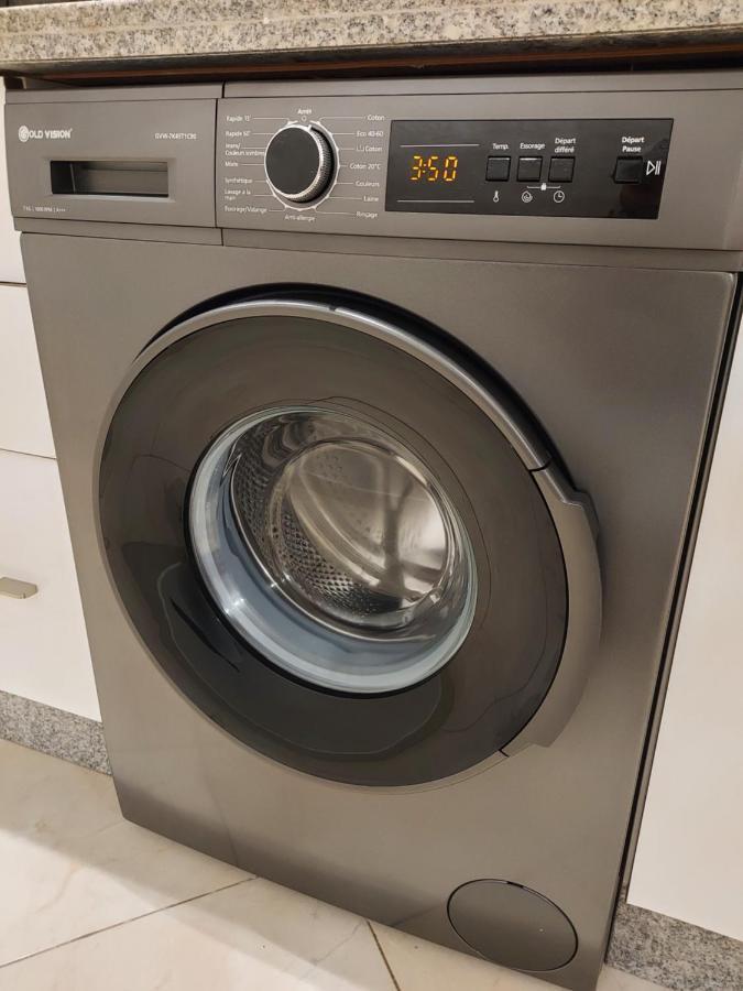 Modern Apartment Opposite The Hassan2 Mosque, Very Well Equipped And Stylish, 85 M2 With Gym And Direct Sea View With Underground Garage , Prohibits Unmarried Couples Of Arab Origin Casablanca Kültér fotó