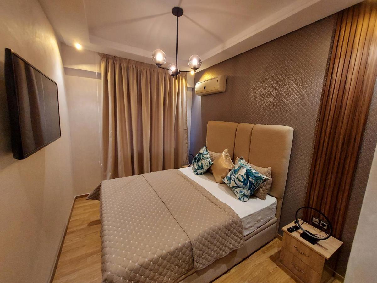 Modern Apartment Opposite The Hassan2 Mosque, Very Well Equipped And Stylish, 85 M2 With Gym And Direct Sea View With Underground Garage , Prohibits Unmarried Couples Of Arab Origin Casablanca Kültér fotó