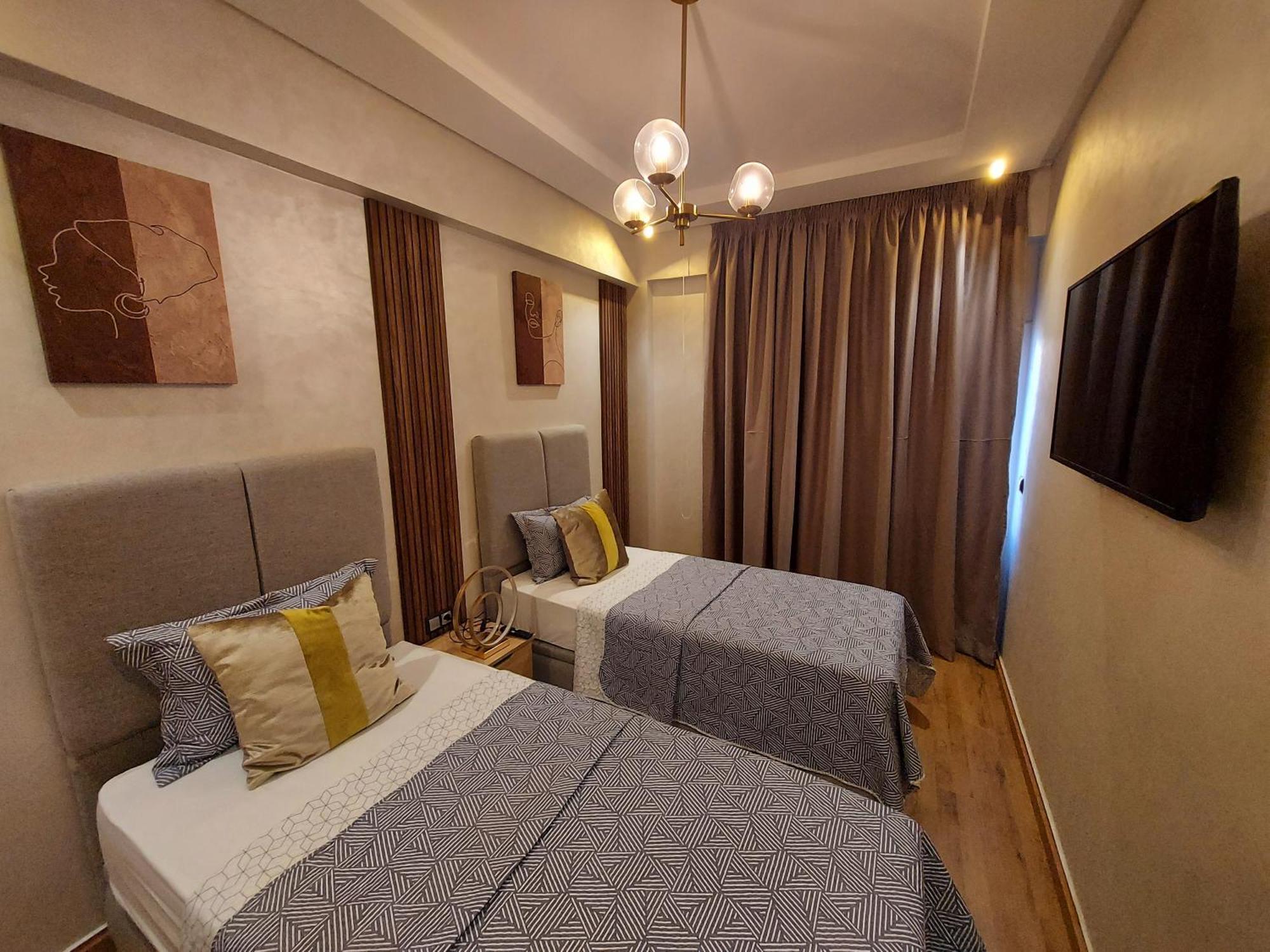 Modern Apartment Opposite The Hassan2 Mosque, Very Well Equipped And Stylish, 85 M2 With Gym And Direct Sea View With Underground Garage , Prohibits Unmarried Couples Of Arab Origin Casablanca Kültér fotó